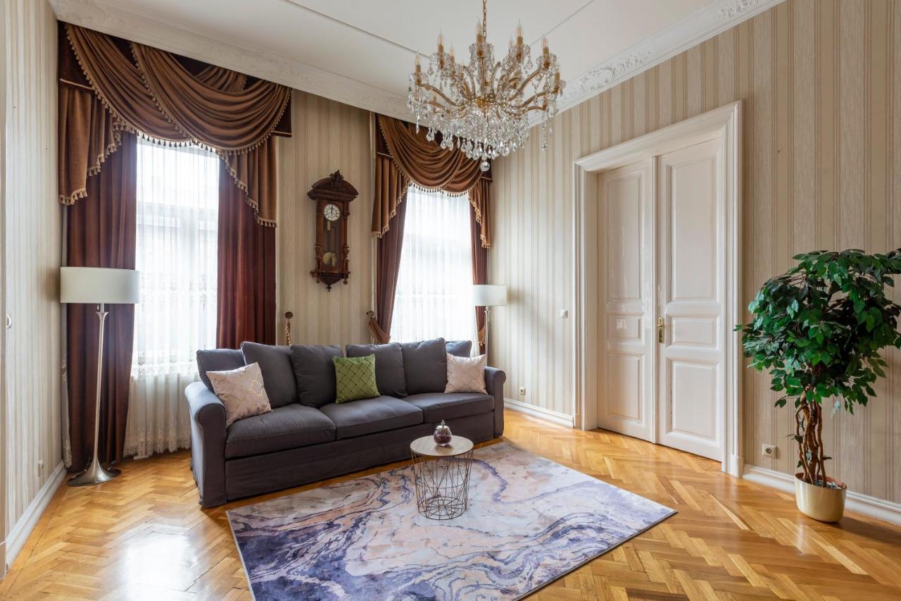 Luxury Central Home Next To The New York Cafe บูดาเปสต์ ภายนอก รูปภาพ